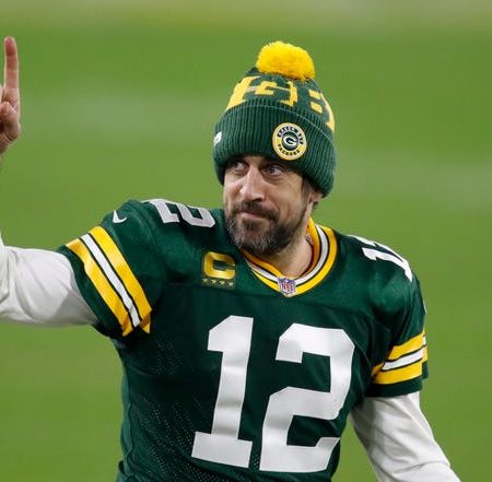 With No. 12 back, Packers are ready to roll in North