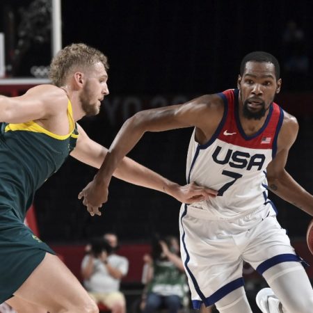 USA Basketball Advances to Gold Medal Match