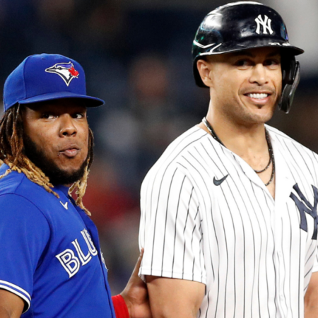 Blue Jays Host Yankees as Both Teams Chase Wild Card
