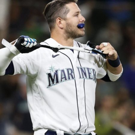 Mariners Host Athletics in Opener of Can’t-Lose Series
