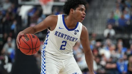 Kentucky Wildcats at Auburn Tigers NCAAB Betting Analysis and Predictions
