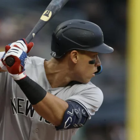 Boston Red Sox at New York Yankees Odds, Picks and Predictions