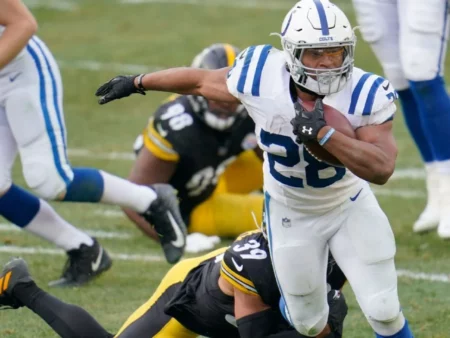 Betting on Pittsburgh Steelers at Indianapolis Colts Picks & Betting Tips 