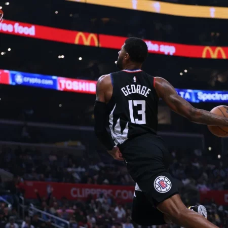 Los Angeles Clippers at Milwaukee Bucks Odds, Picks & Predictions 